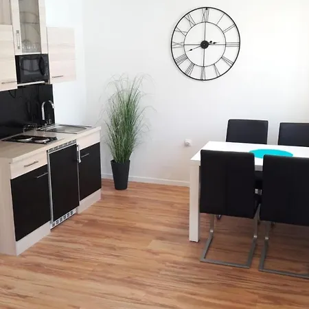 Downtown Park Suites Apartment